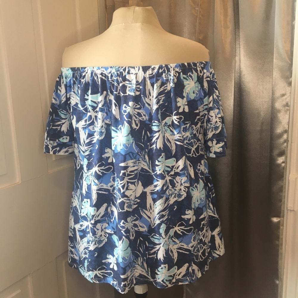 ✨lane bryant off the shoulder top✨ - Picture 3 of 5